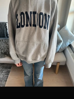 SÖKER, någon av dessa brandy hoodies! - Söker någon av dessa två hoodies som kommer från Brandy mellvile. Om du har en och funderar på att sälja, skriv gärna direkt till mig!❤️