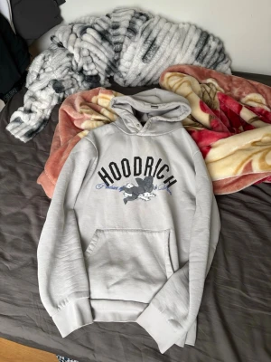 Hoodrich  - Hoodrich hoodie i väldigt bra skick 