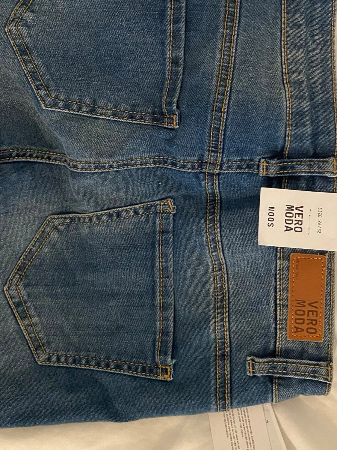 Blå raka jeans från Vero Moda - 3