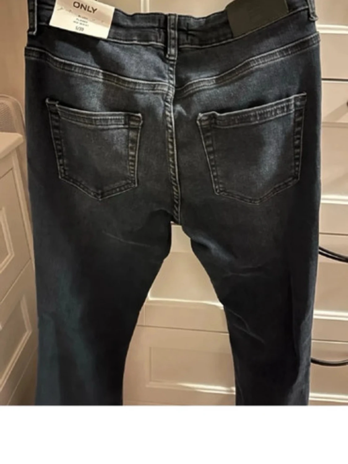 Mörkblå bootcut jeans från only - 4
