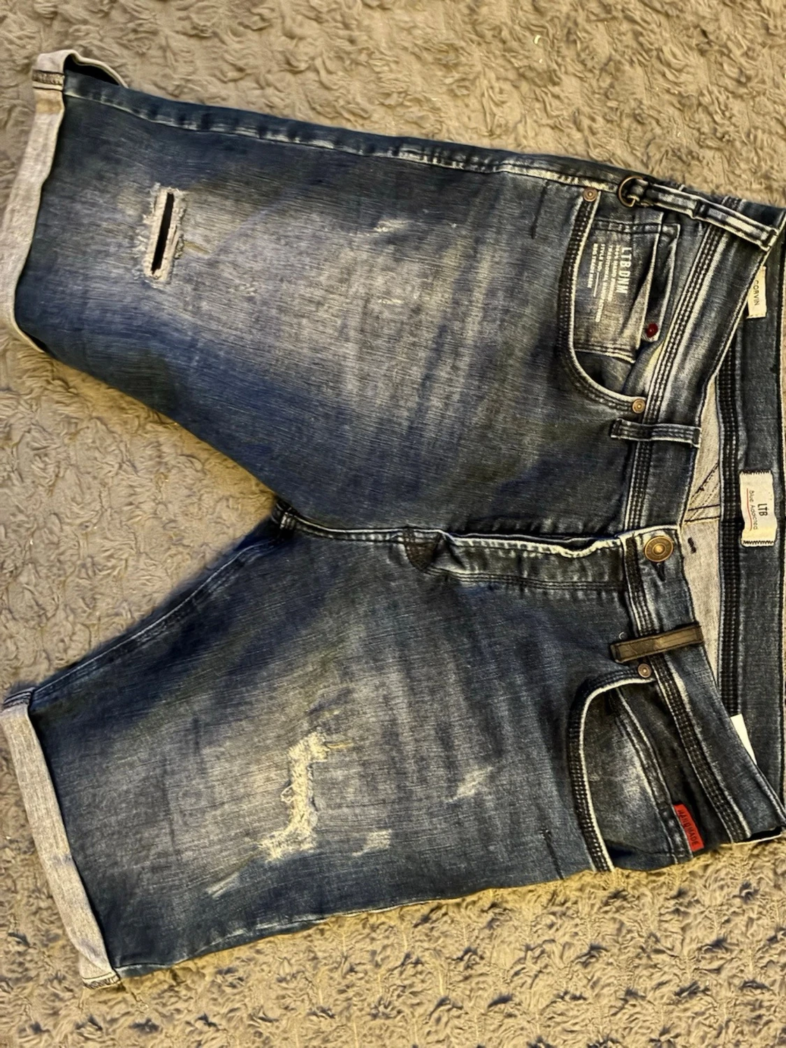 Blå jeansshorts från LTB