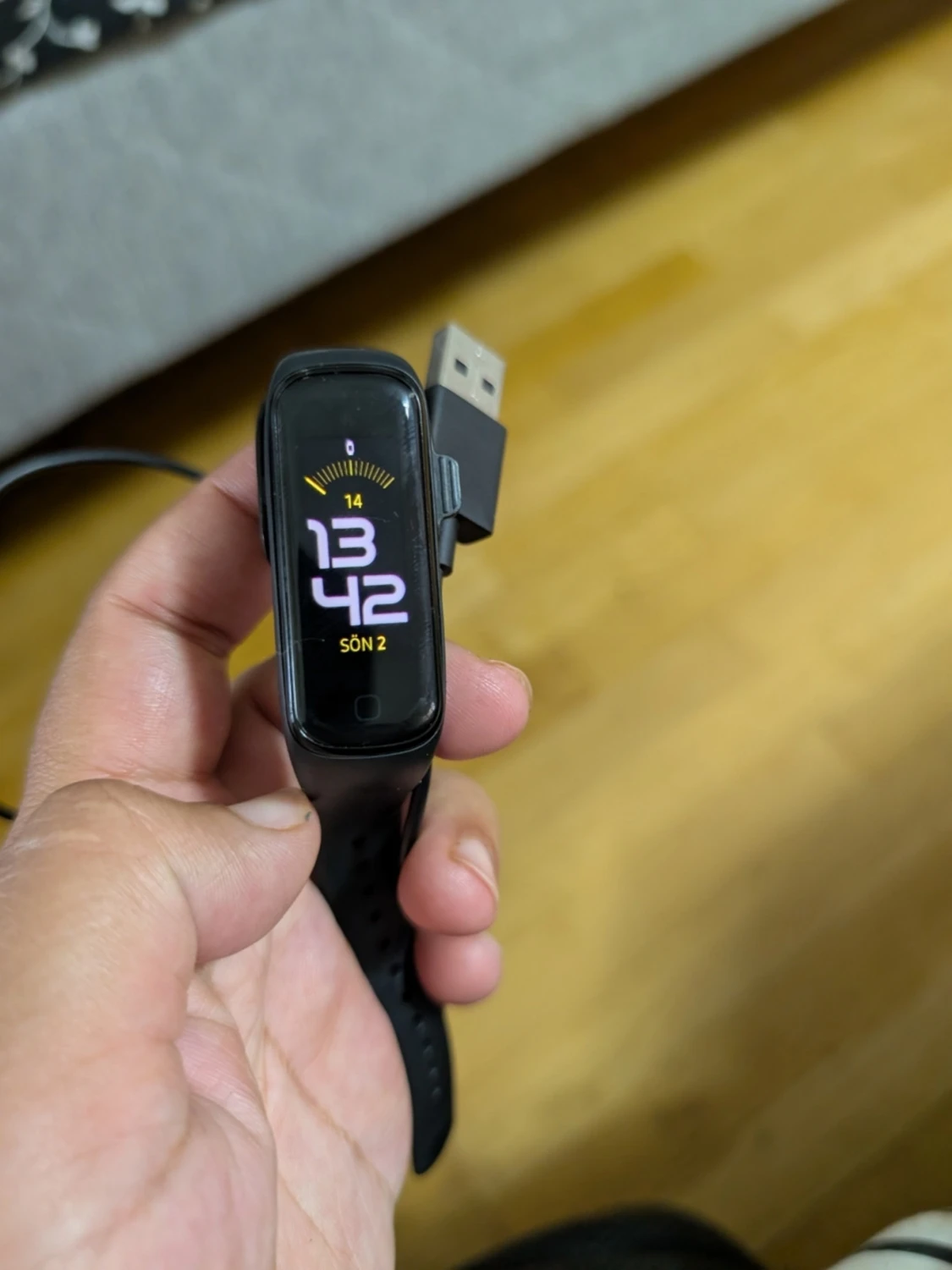 Svart Samsung Galaxy Fit2 smartklocka - 1
