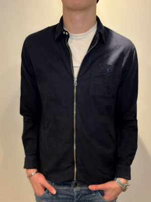 Ralph Lauren Overshirt - Strl - S | Skick - 10/10 | Nypris - ca 2000kr | Vid minsta lilla fundering är det bara att skriva!
