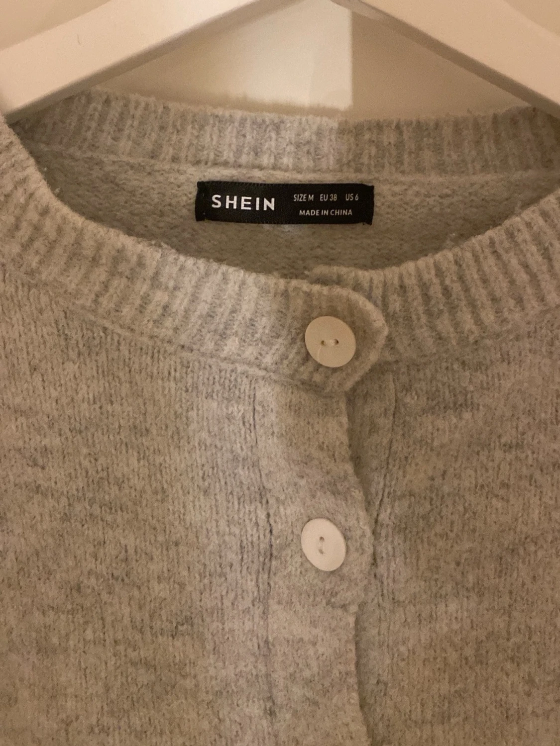 Ljusgrå kofta från SHEIN - 1