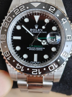 Rolx GMT Master II (ARF) - Säljer en Rolx GMT Master II från ARF, googla eller kolla Reddit om du undrar vad det är. Bland dem bästa på marknaden. I princip nyskick, använd några få gånger. Vänligen respektera priset, dessa går på runt 500 USD, minus frakt.