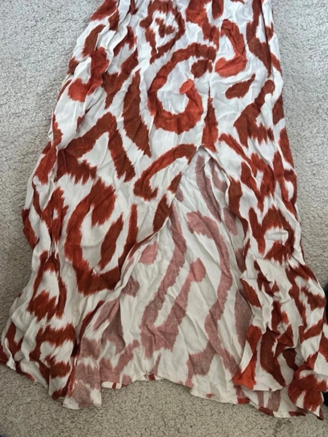 Vit och röd långkjol med slits - 2