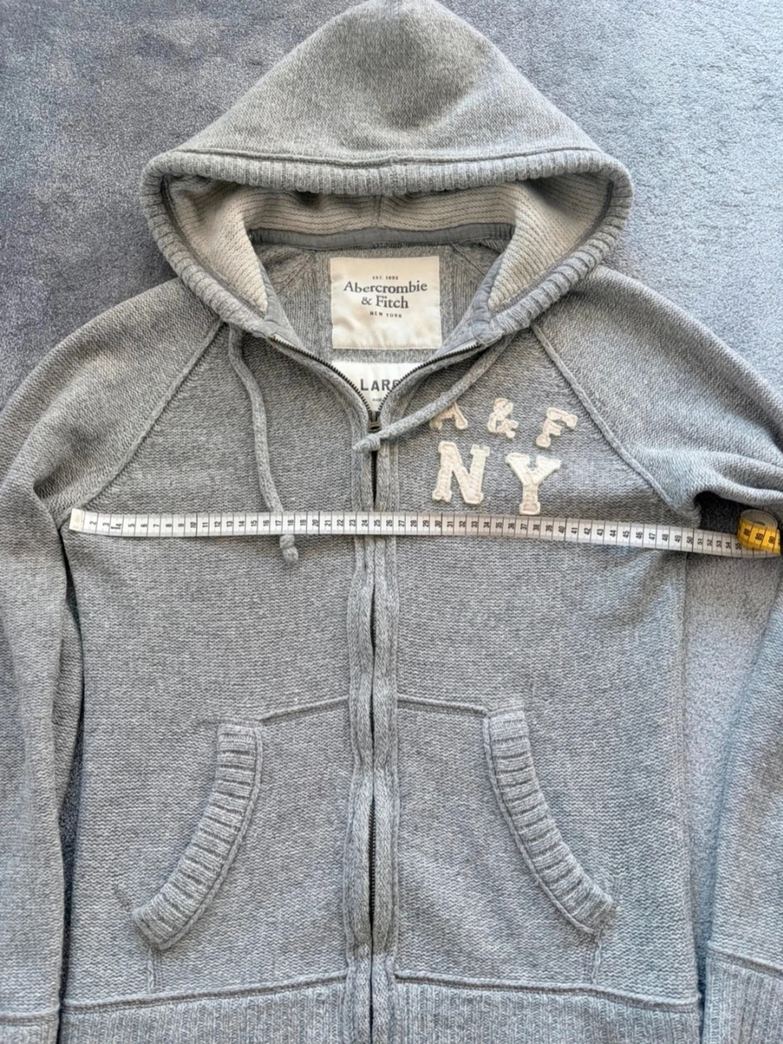 Grå hoodie från Abercrombie & Fitch - 4