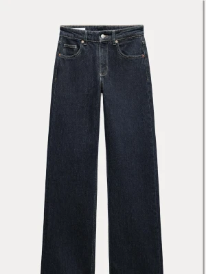 Mörkblå wide leg jeans - Snygga mörkblå jeans med wide leg-modell och klassisk femficksdesign. Jeansen har medel hög midja och raka, vida ben för en trendig och avslappnad look. Perfekta att matcha med sneakers eller boots.