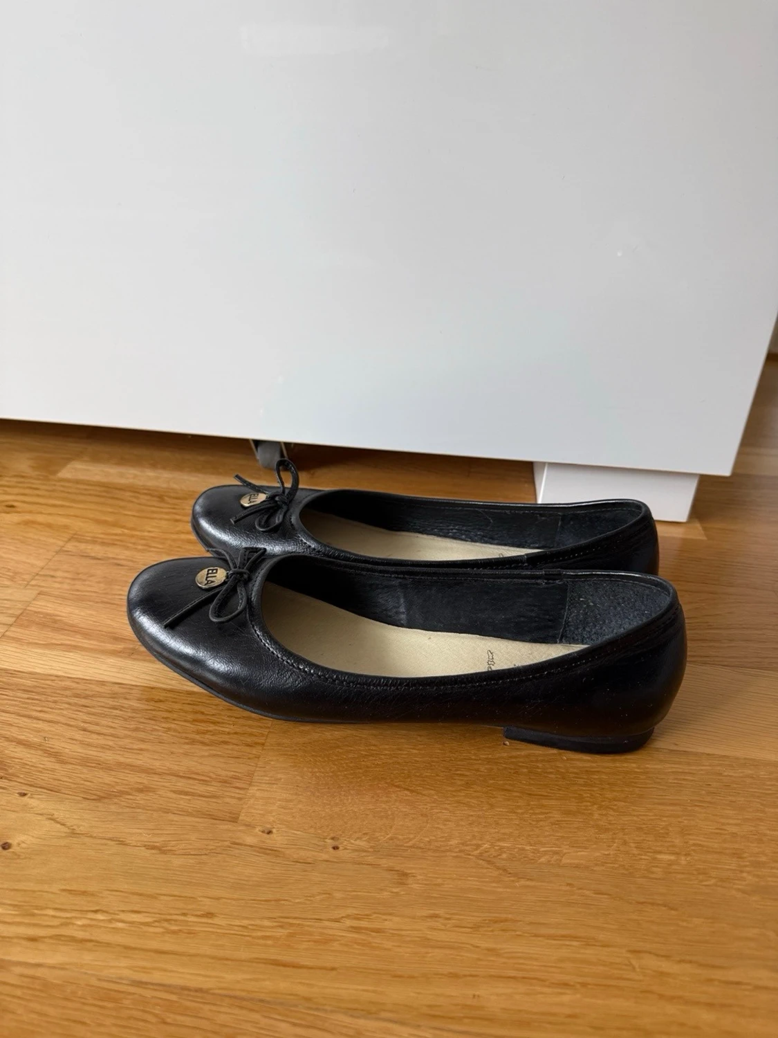 Svarta ballerinaskor från ELLA - 2