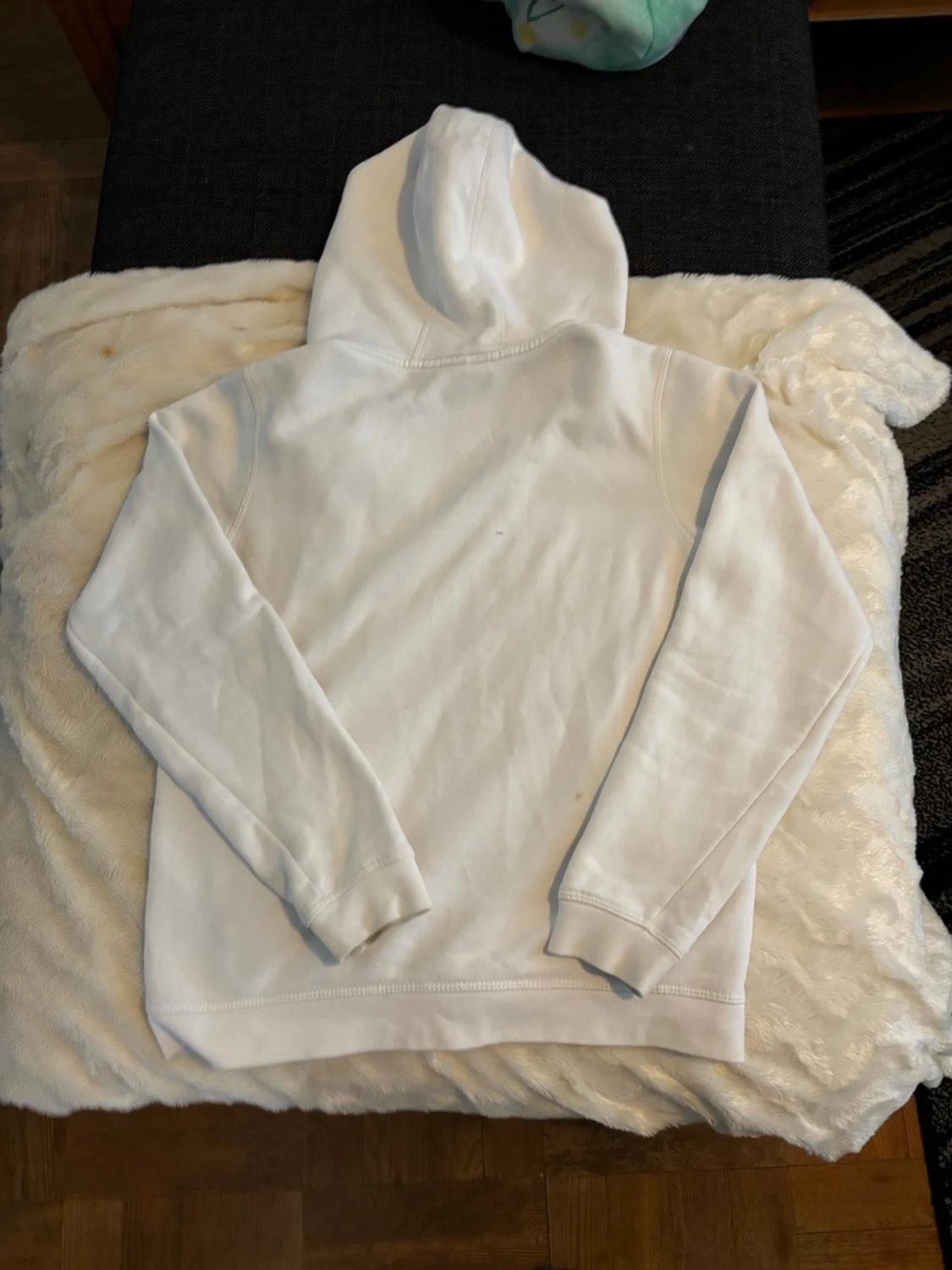 Vit hoodie från Sail Racing - 2