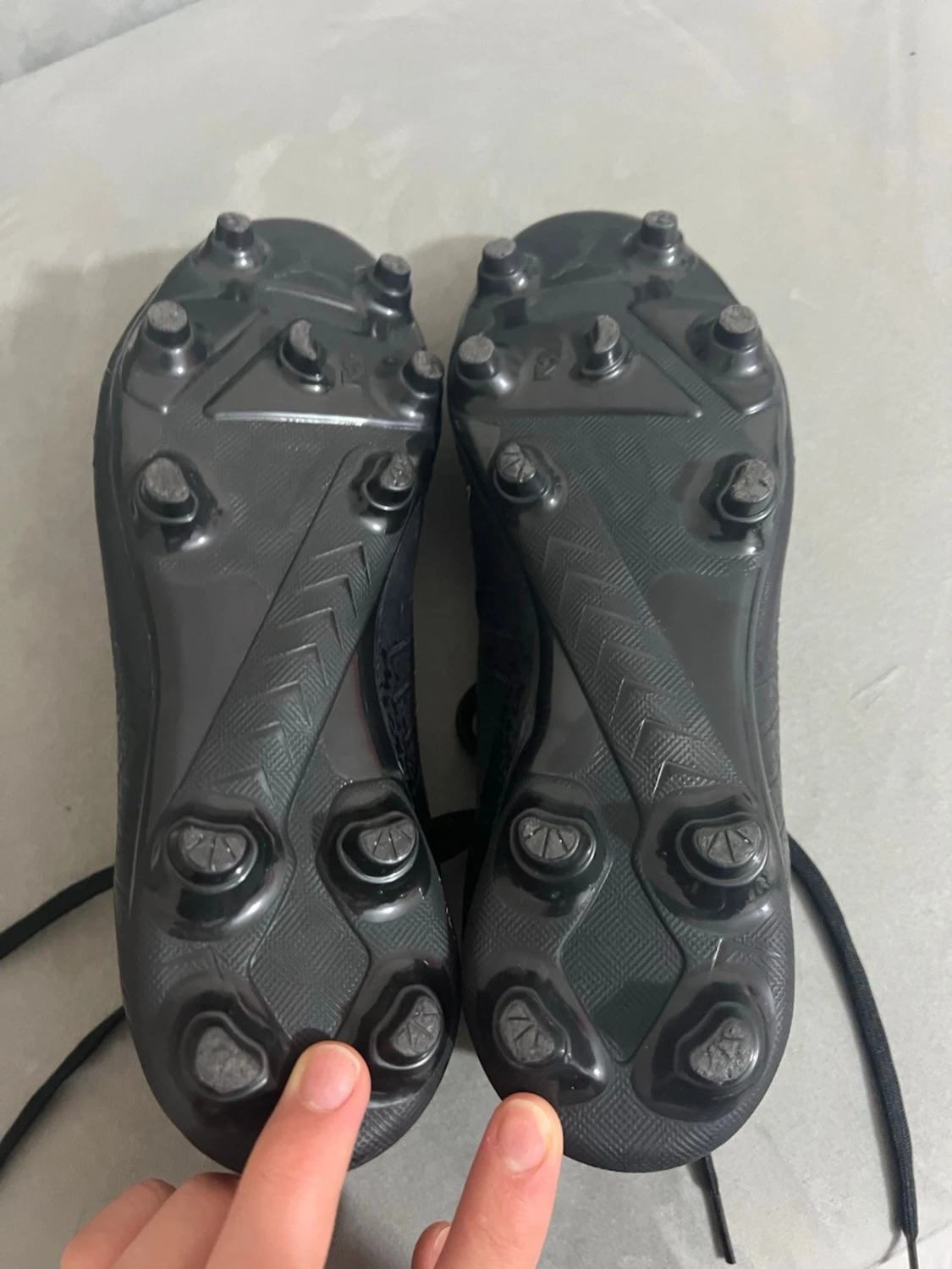 Svarta Puma fotbollsskor - 4