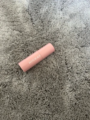HICKAP rosa stick för bas - Hickap bronserstick i färgen icy chai