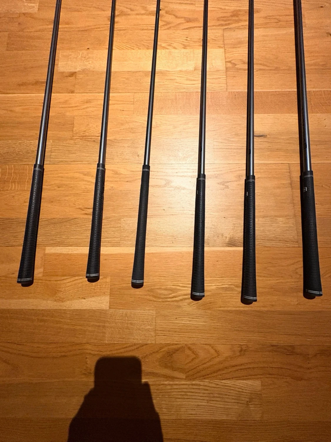 Set med 6 golfklubbor i metall - 2