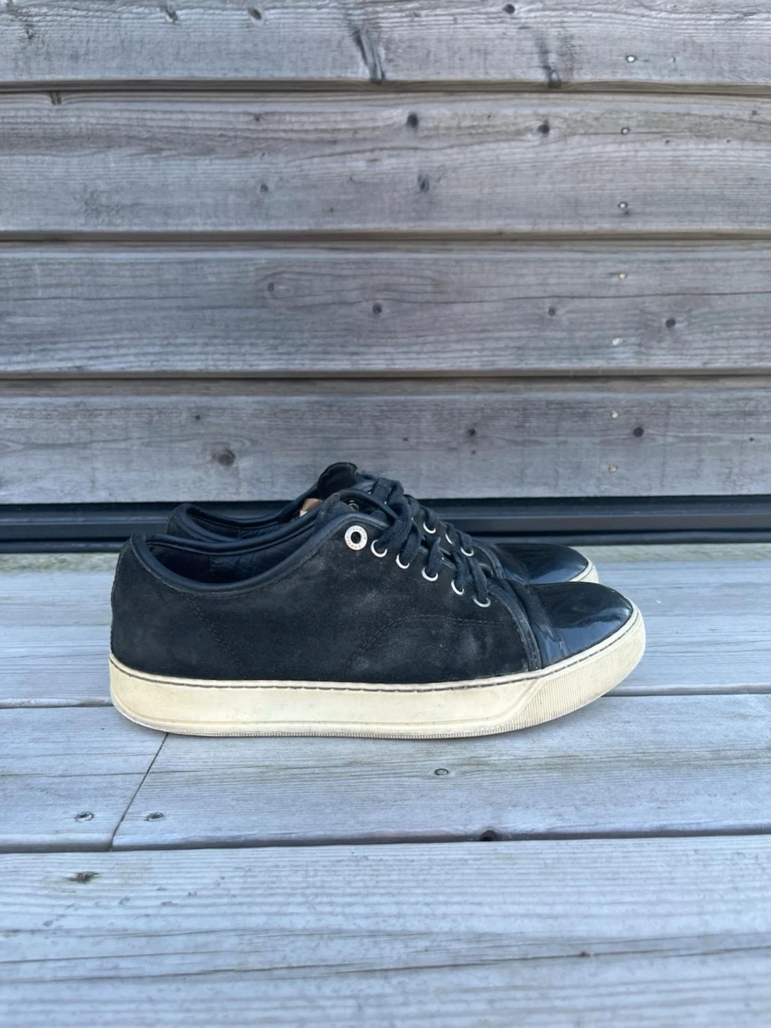 Svarar sneakers med vit sulaoch en fin lanvin  - 2