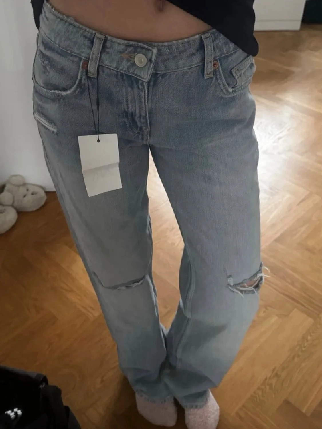 Ljusblåa jeans med slitningar Zara nya - 2