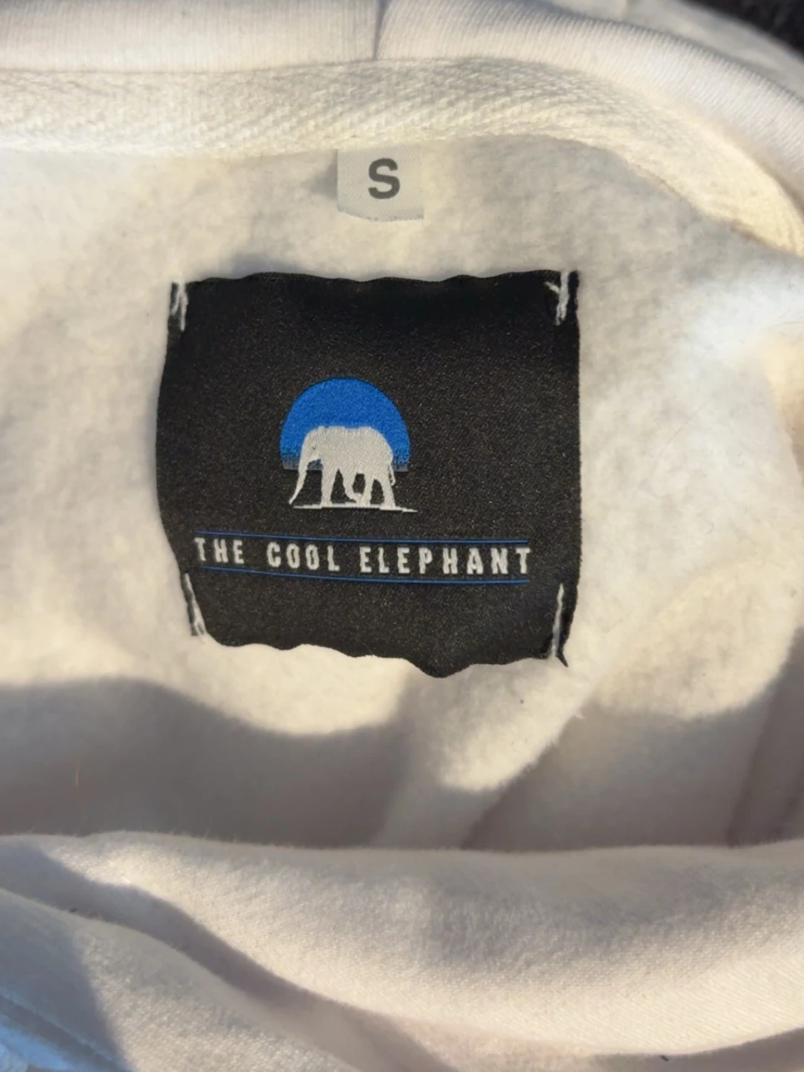 Vit hoodie med blå fjärilstryck - 2