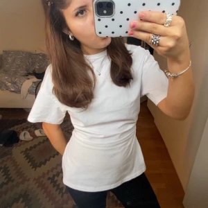 Insydd t-shirt från Missguided - Hör av dig för fler bilder/frågor!💓