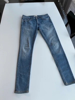 Jack & Jones jeans - Jack & Jones jeans herr| pris:399kr| storlek: W32 L32| skick:8/10| hör av dig vid minsta lilla fundering eller fråga|