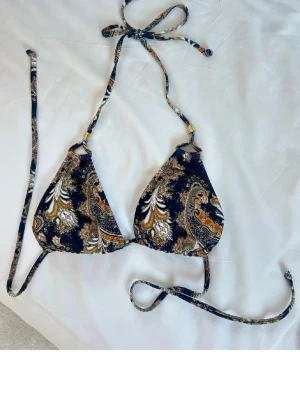 Bikini - Så fin bilini