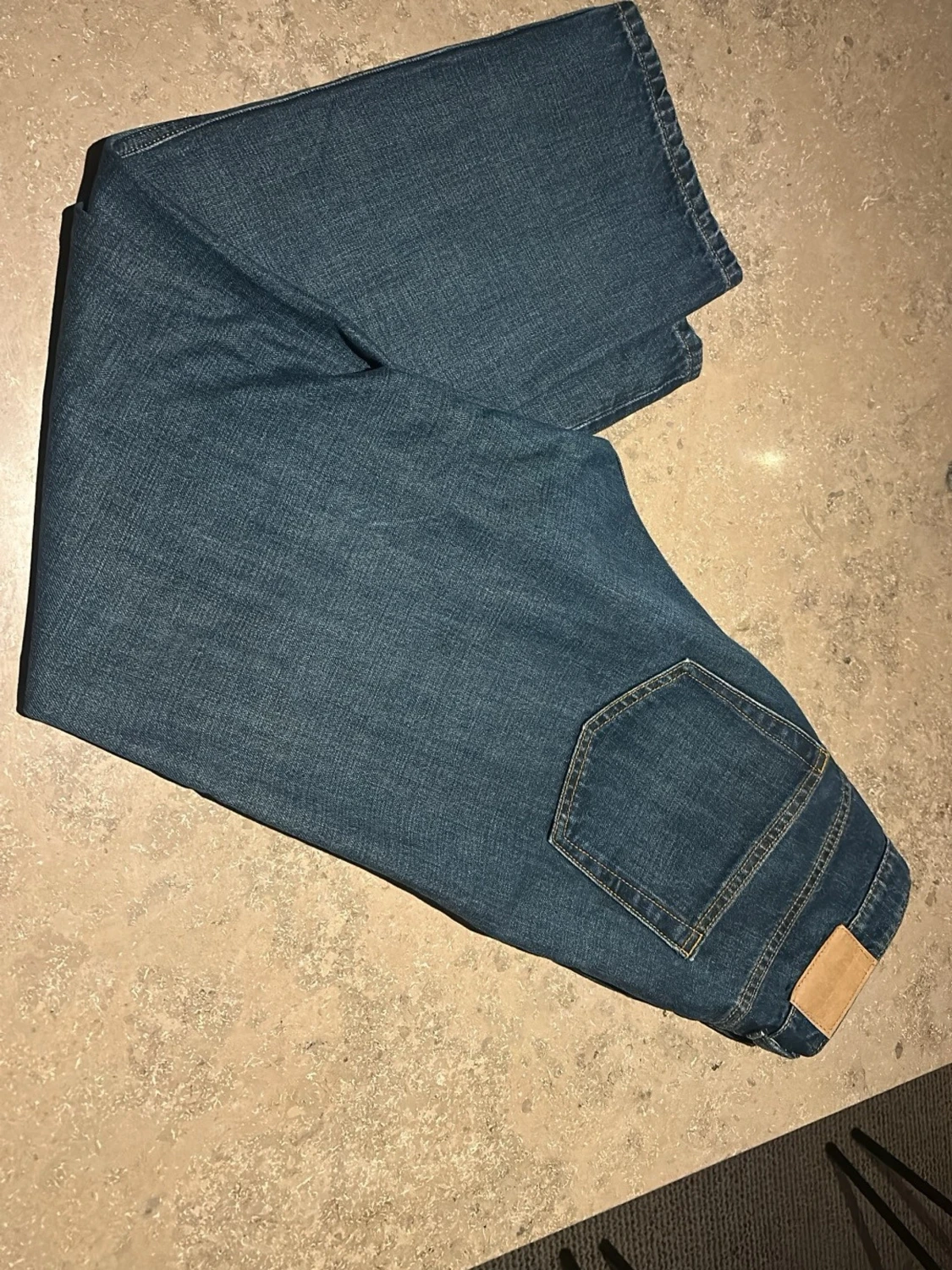 Mörkblå raka jeans - 2