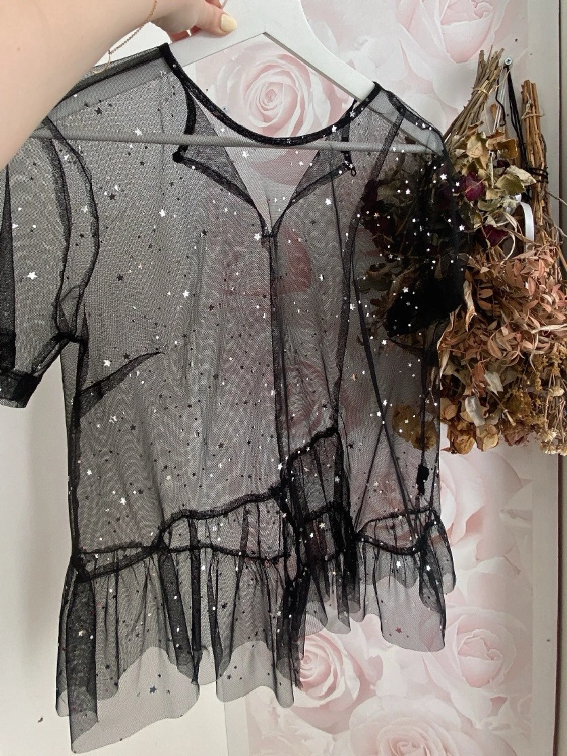 Svart mesh topp med glitterstjärnor - 1