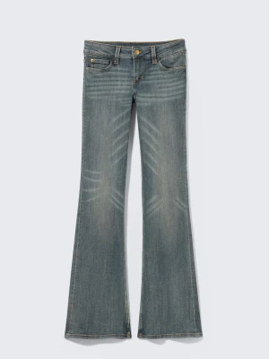 Cheap Monday Jeans - Cheap Monday jeans bootcut i storlek 27/32. Väldigt bra skick. Hör gärna av er vid frågor 🥰