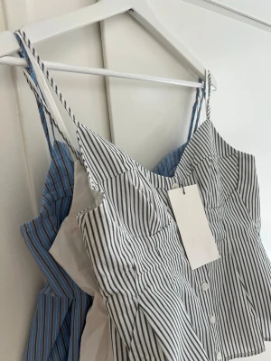 Zara toppar - SLUTSÅLDA Zara toppar!💙hela collectionen! 3x