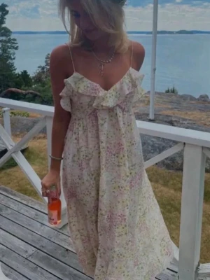 Klänning  - Storlek S från H&M 