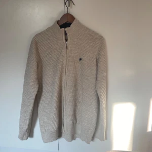 Denim culture zip - Hej säljer nu min denim culture zip eftersom jag växt ur den😀 hör av vid frågor