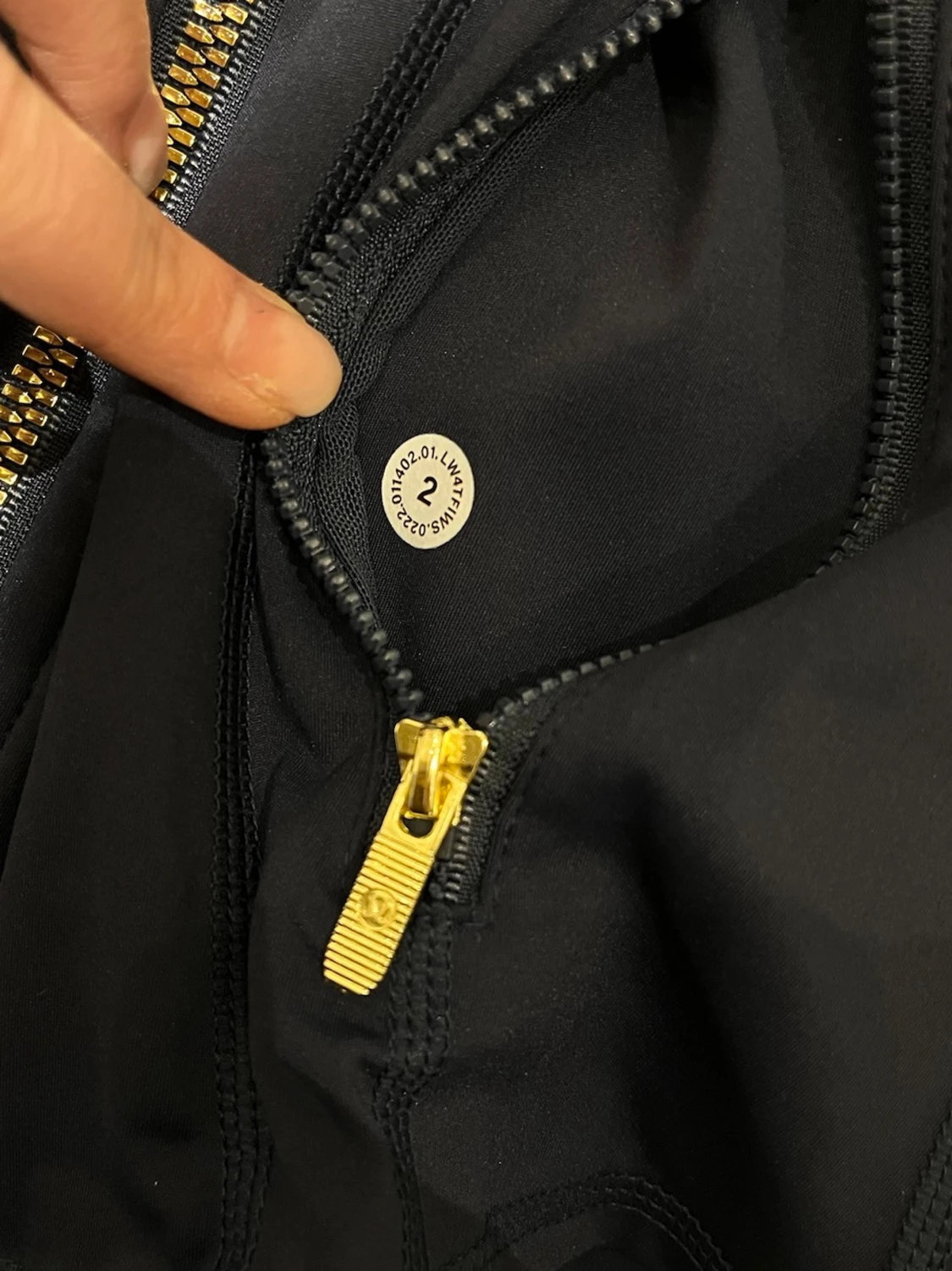 Marinblå jacka från Lululemon - 2