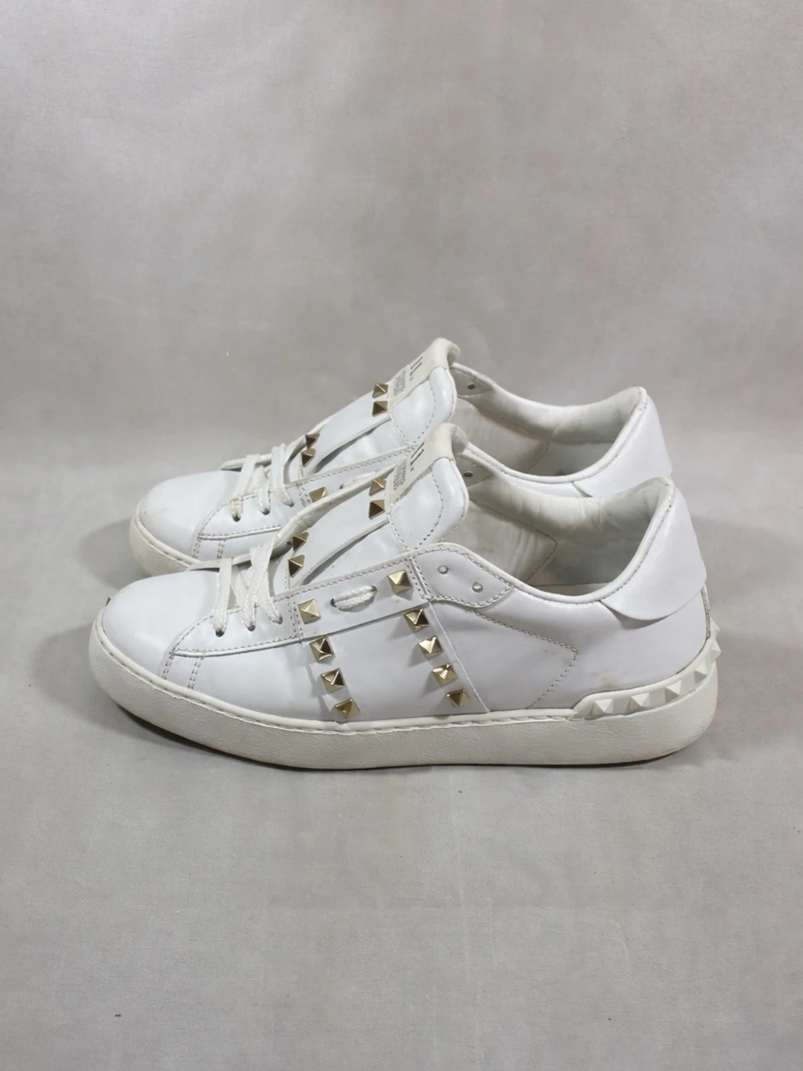 Valentino Rockstuds vita