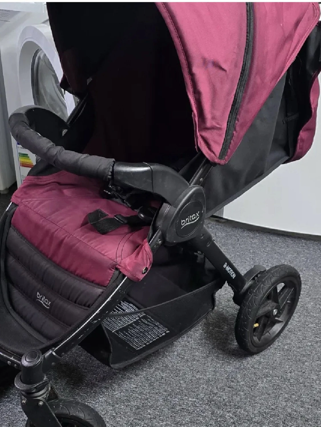 Britax barnvagn vinröd och svart - 1