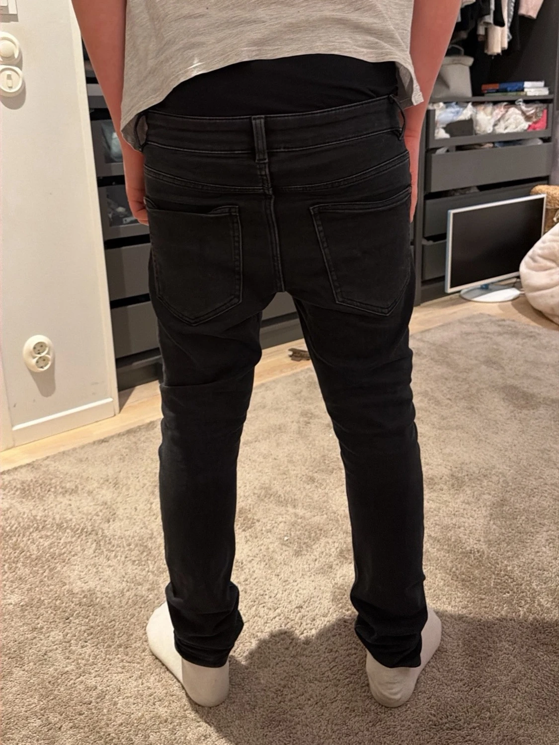 Svarta slim fit jeans  - 1