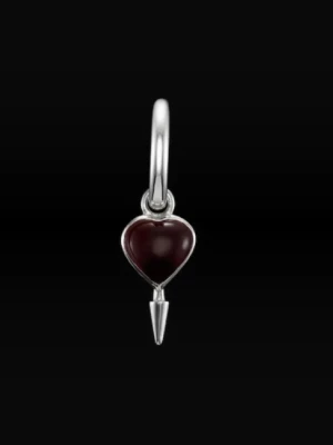 Single love earring maria - Så fint örhänge från Maria❤️❤️ toppskick!! Går inte ner i pris💕