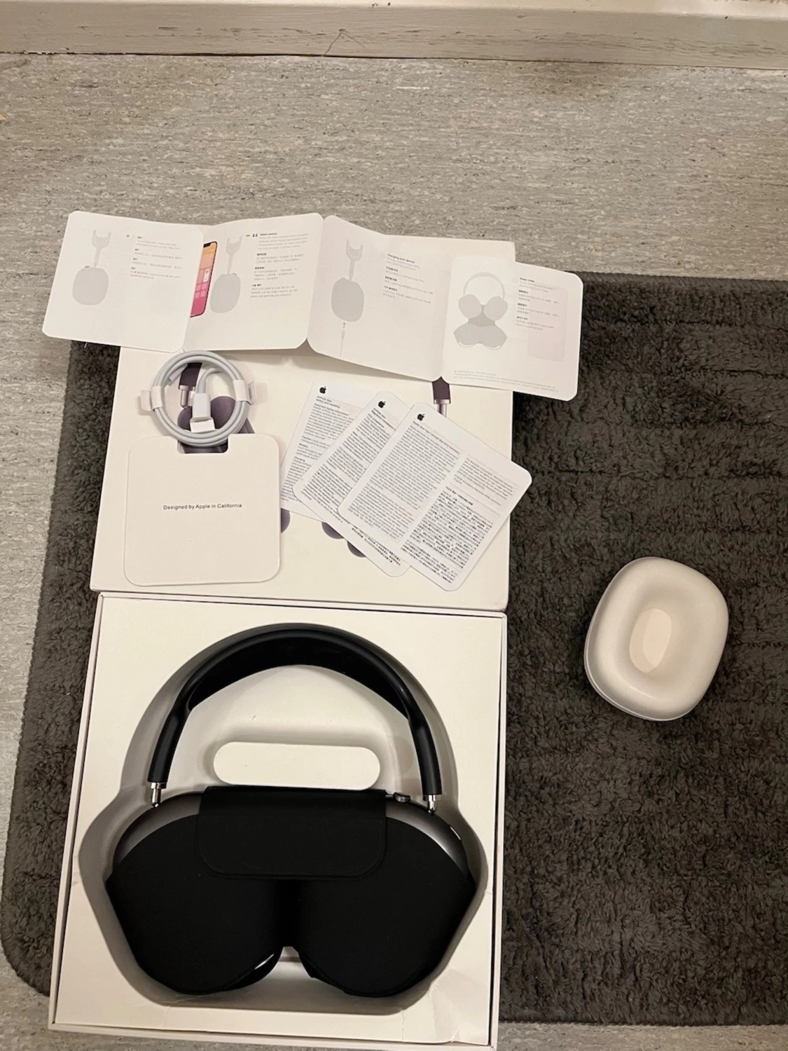 Apple AirPods Max Svart Over-ear - 1