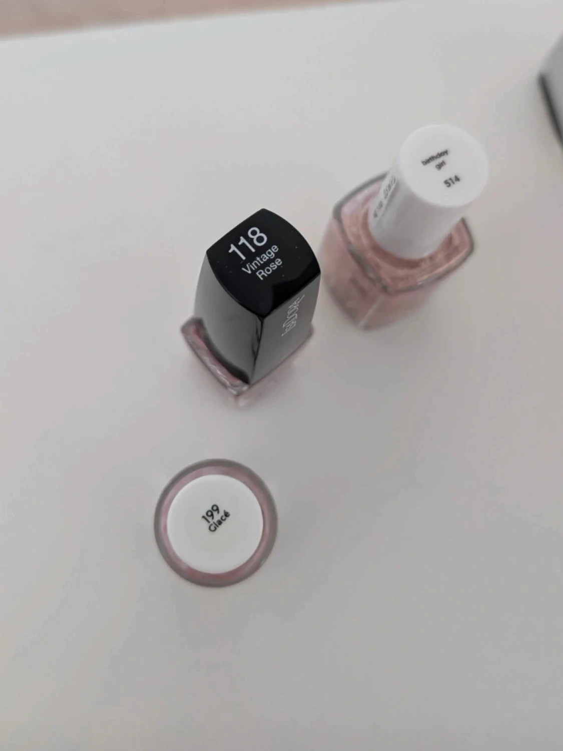 3 rosa nagellack IsaDora & Essie - 1