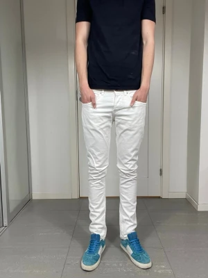 Dondup George Jeans  - Säljer nu dessa Dondup George Jeans, skriv för fler bilder/frågor🙌🏼
