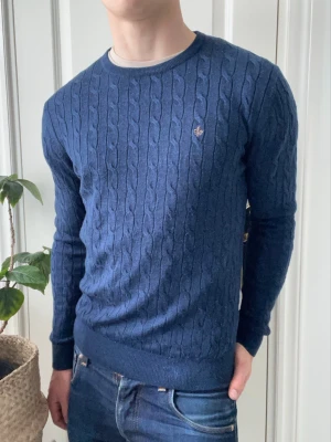 Morris tröja 100% merino wool - Morris tröja 100% merino wool, Inga defekter! Modellen i bilderna är 180 cm 75 kg och bär Storlek M , Kom med frågor! 🌟 (Kan gå ned i pris vid köp av paket 😉) 