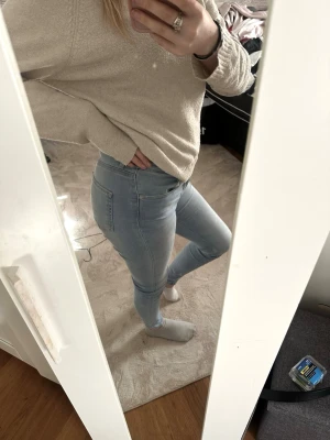 Blå skinny - Från only, knappt använda 