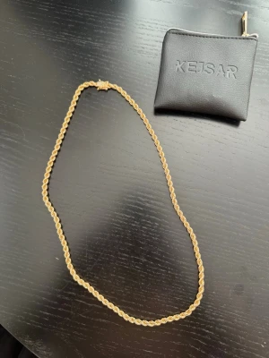 CORDELL HALSBAND 4MM - 18K GULDPLÄTERAD, 60 cm / med diamanter - Säljer mitt halsband från Kejsar då jag köpt nytt. 