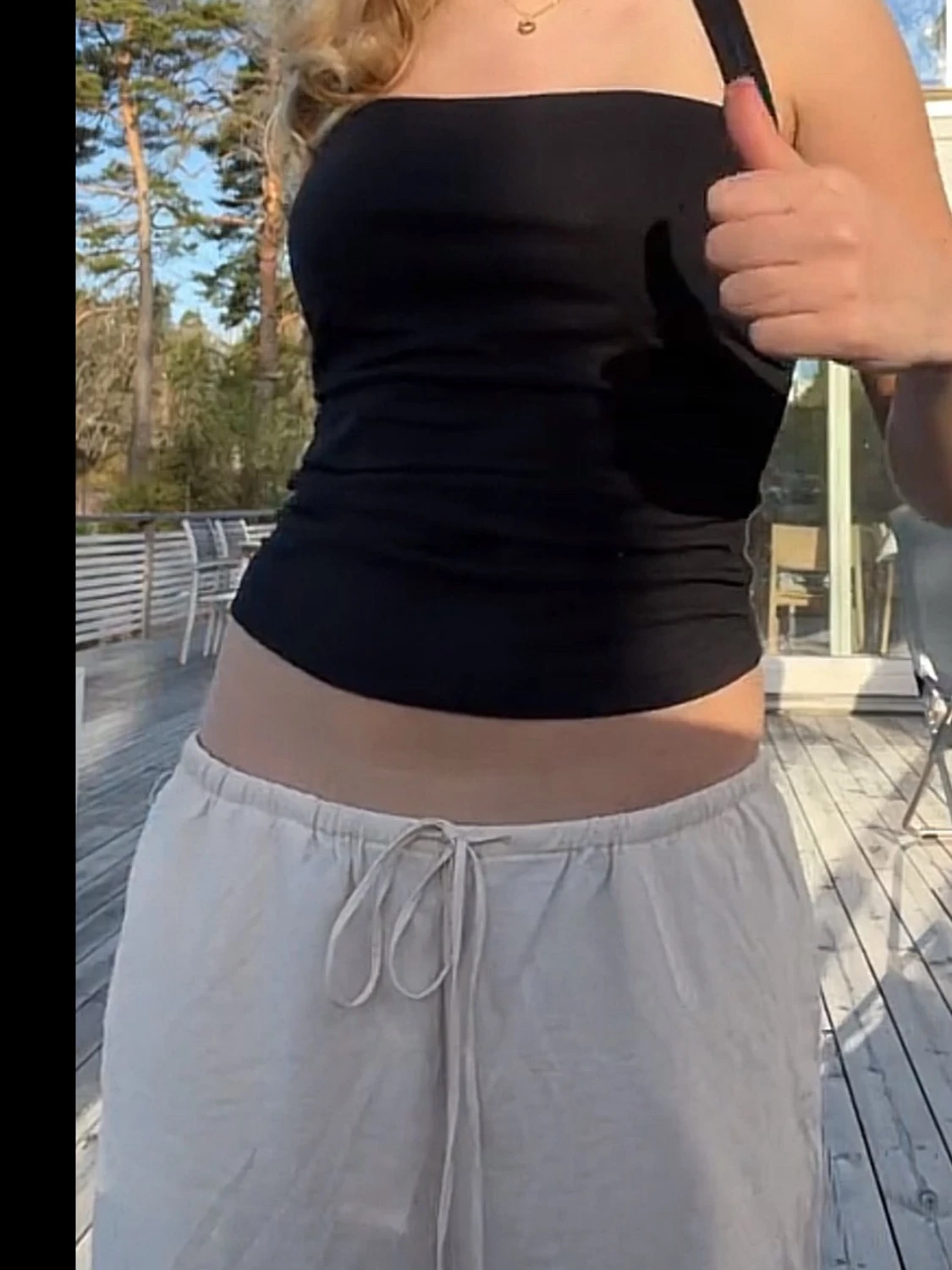 Svart croppad linnetopp