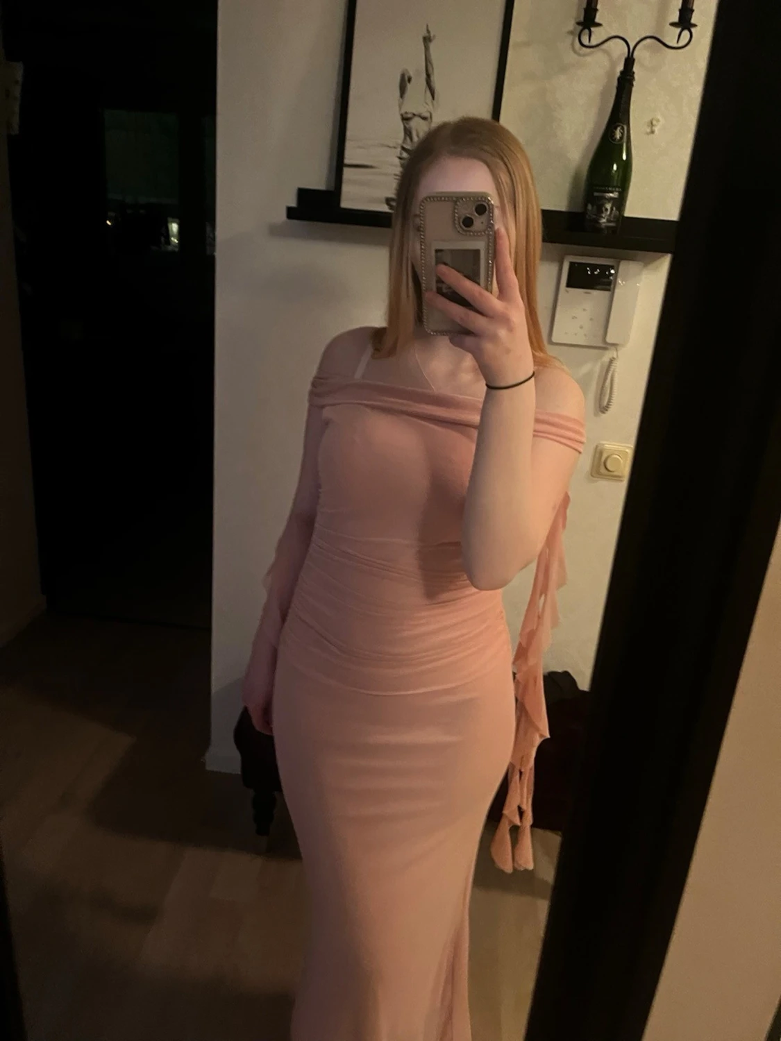 Lång ljusrosa offshoulder klänning - 1