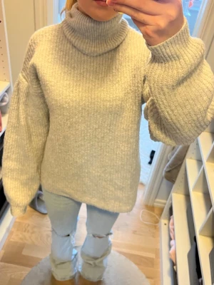 Stickad tröja - Stickad snygg polo från even&odd