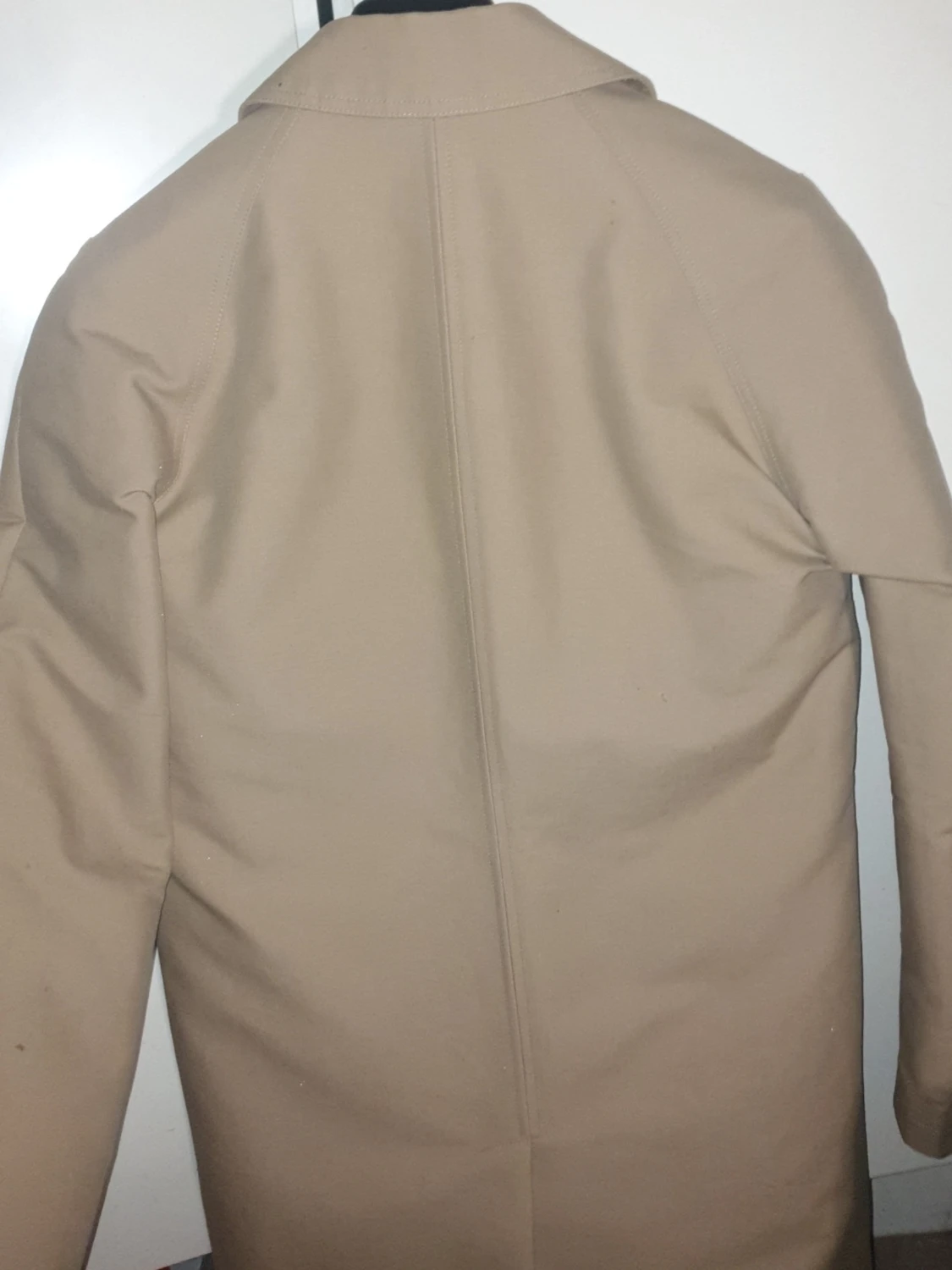 Beige klassisk rock med knappar - 1