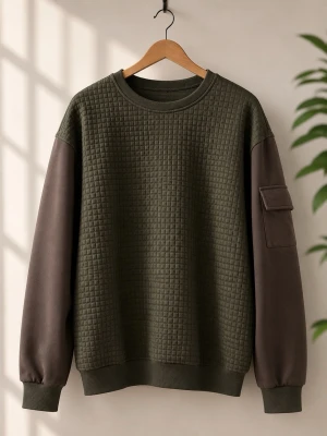 Svart Långärmad Tröja med Quiltad textur  - Storlek: L, Material: 100 % Polyester, utmärkt skick!
