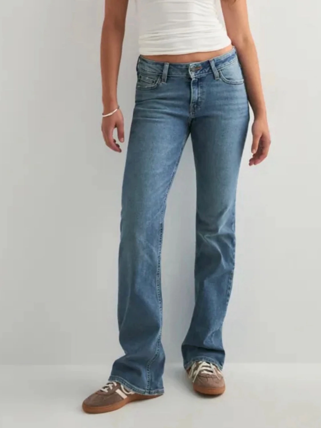 Lågmidjade Levis jeans - 1