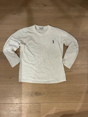YSL long sleeve white - Size S-M. White long sleeve, great condition. Worn 2-3 times