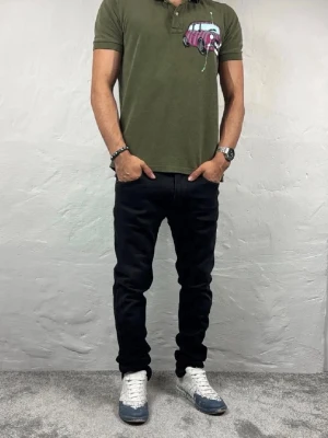 Replay jeans  - Ett par riktigt snygga jeans från Replay i storlek W31 L30 i modellen Jondrill 