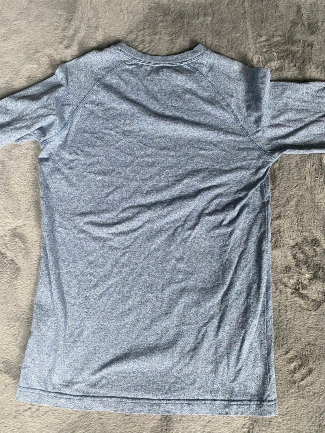 Grå/blå långärmad t-shirt med patch - 1