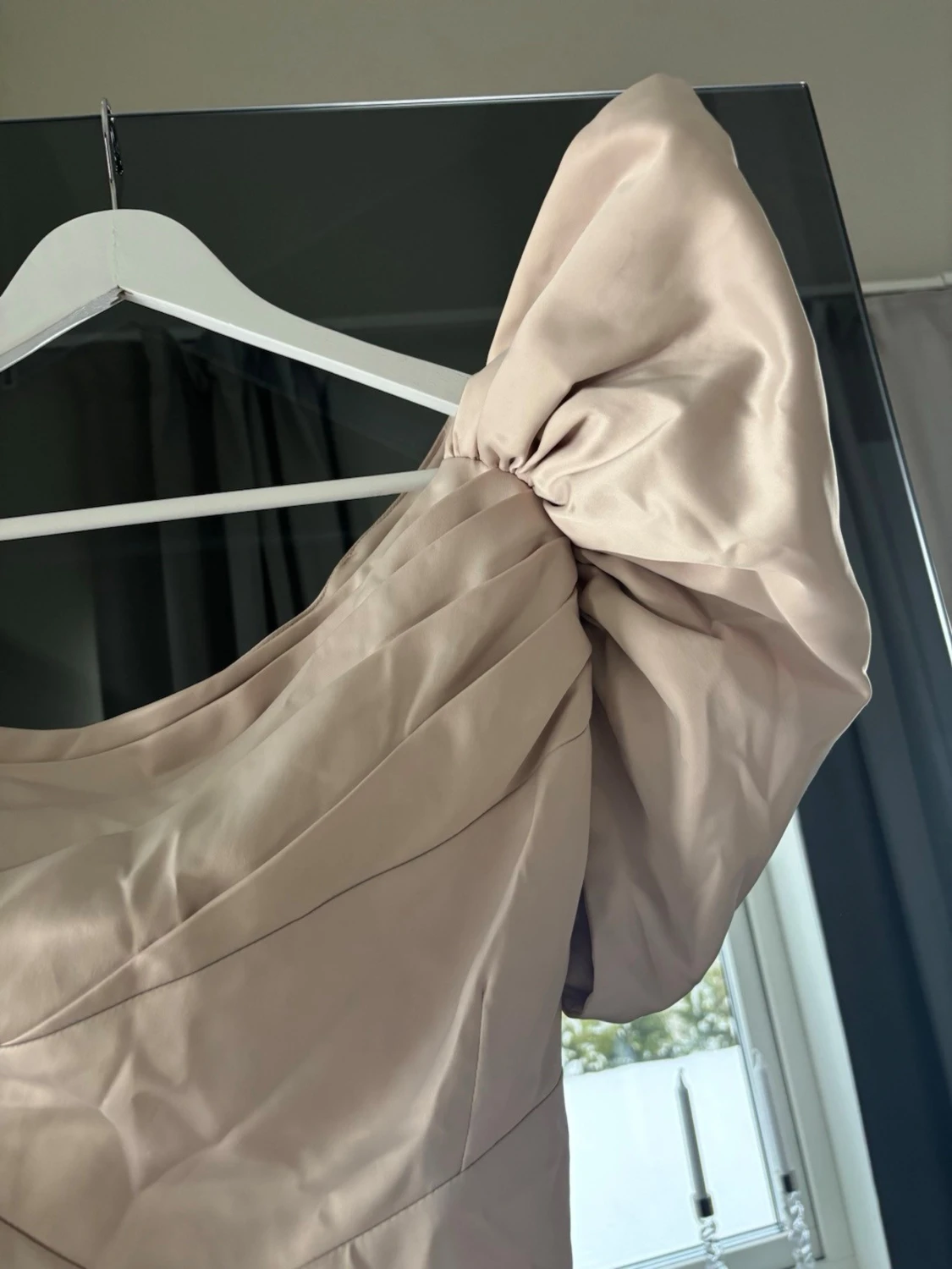 Champagnefärgad cockltailklännkng  - 1